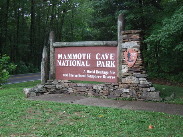 Mammoth Cave Sign