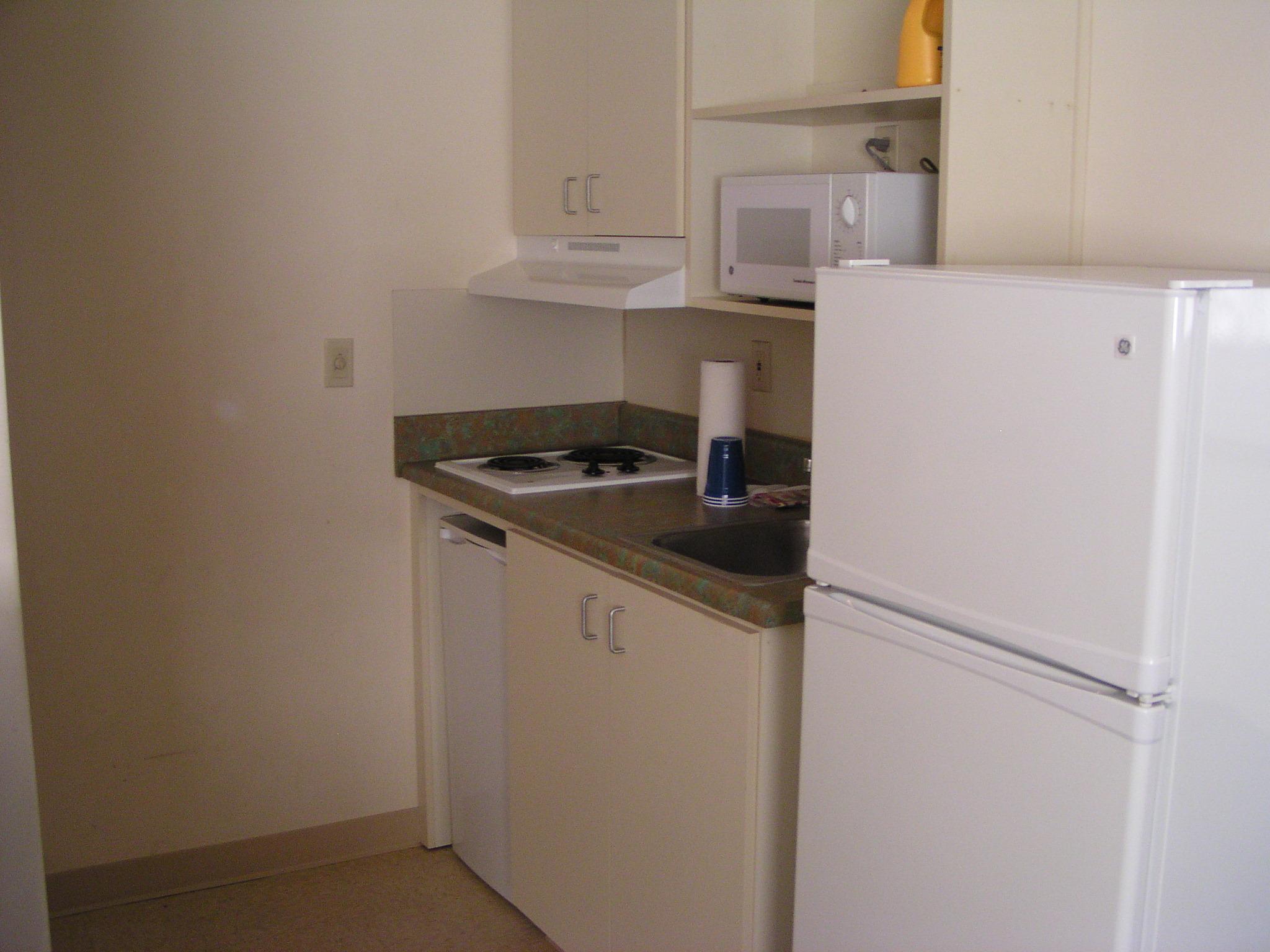 Intown Suites, Albuquerque, New Mexico December 20, 2003