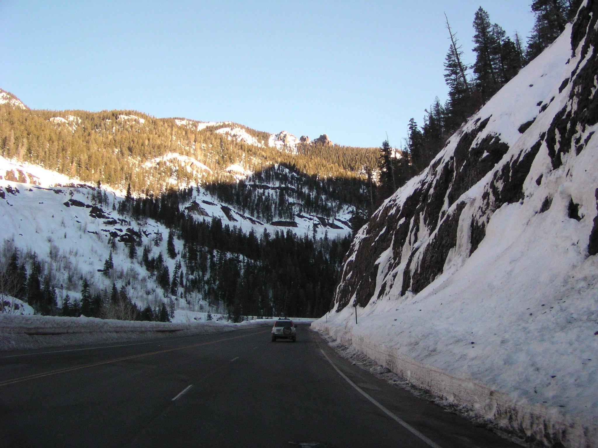 Road Conditions At Wolf Creek Pass - rkqff0x