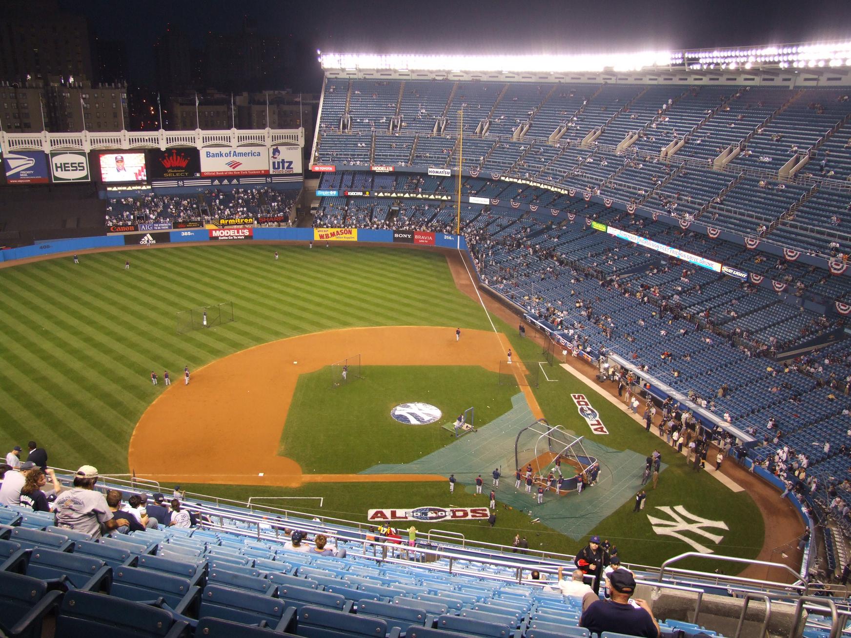 【archive】90s 初期 Supreme New York stadium ALDS Drizzle Out, Yankee Stadium, Bronx, New York - October 4, 2006